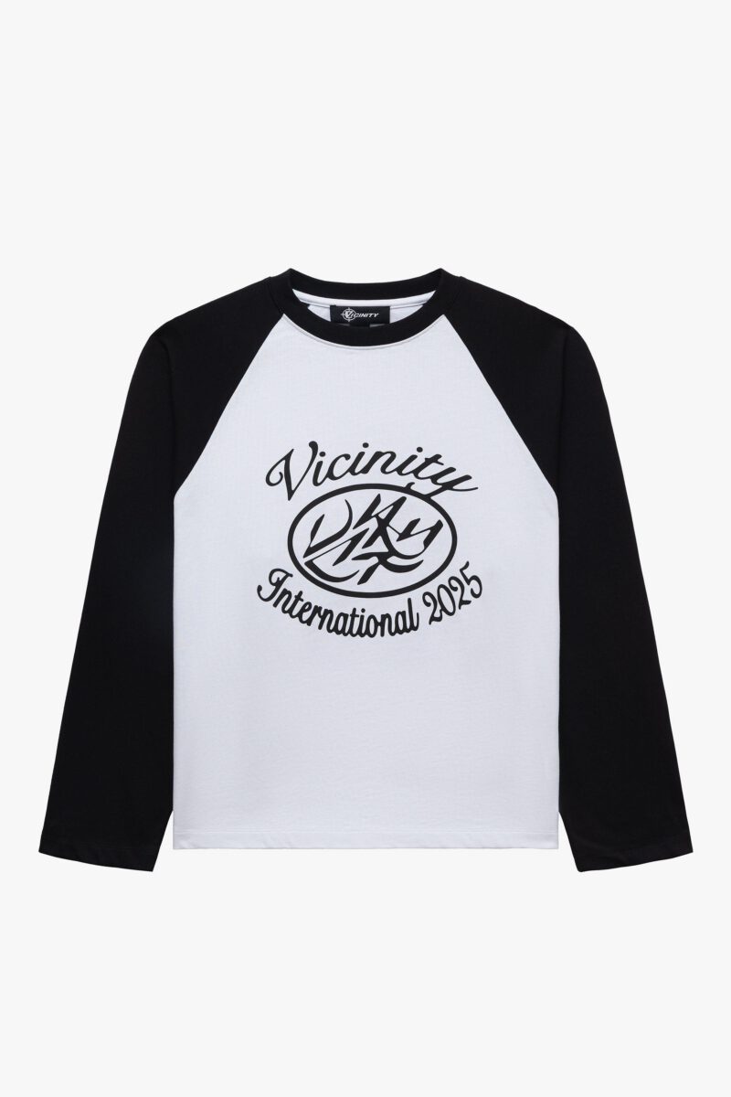 INTERNATIONAL LONGSLEEVE BLACK/WHITE