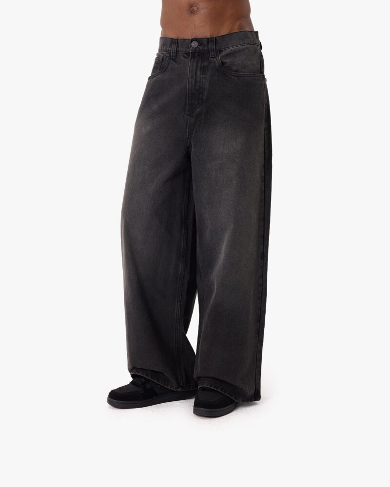 MODELFREE-1.jpg MODELFREE-1.jpg