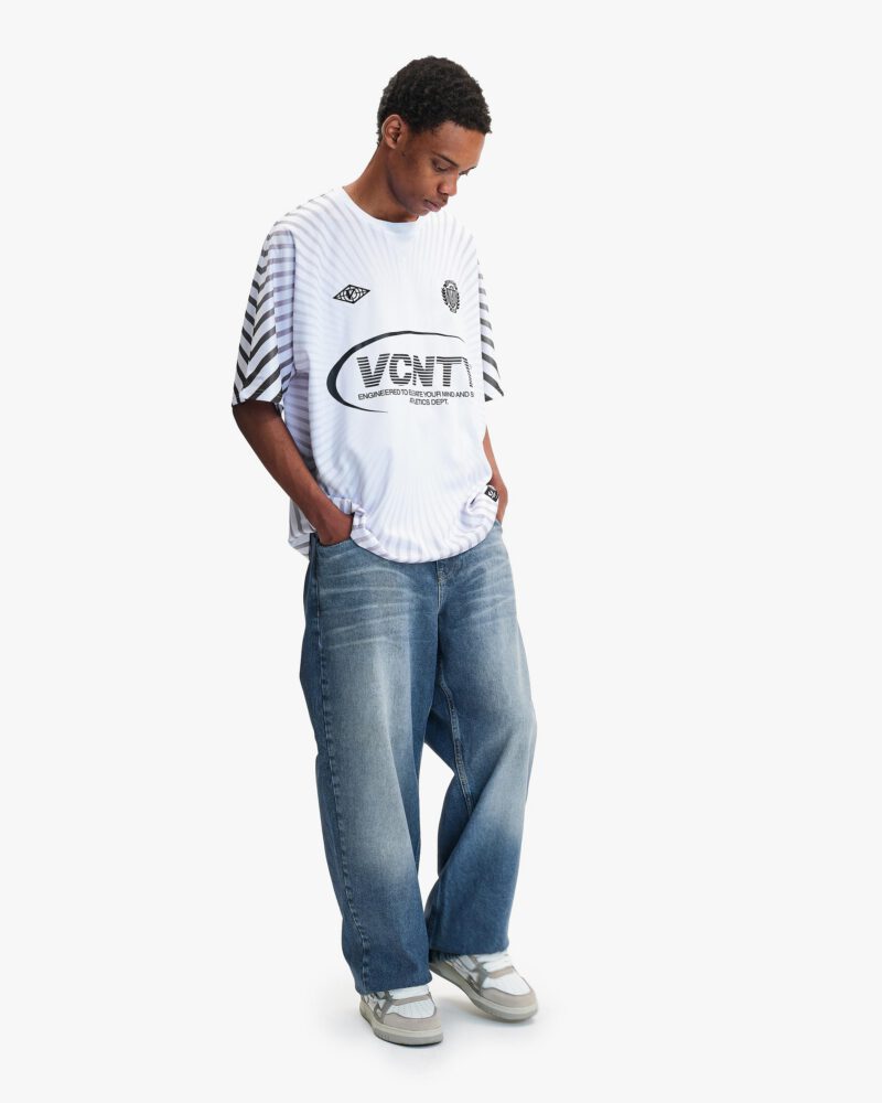 POSE-2_9939c671-5c37-4c31-86c0-f01b44b03f13.jpg POSE-2_9939c671-5c37-4c31-86c0-f01b44b03f13.jpg