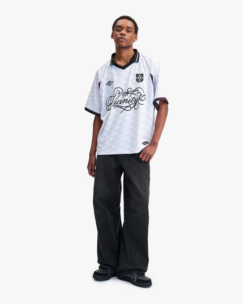 POSE-2_eec538d4-f52d-4650-b8d1-6e2bebbb716e.jpg POSE-2_eec538d4-f52d-4650-b8d1-6e2bebbb716e.jpg