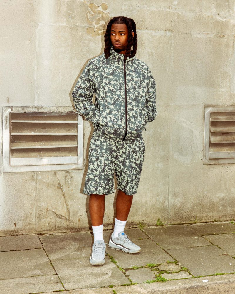 Untitled-1_0003_GenerativeFill2.jpg Untitled-1_0003_GenerativeFill2.jpg