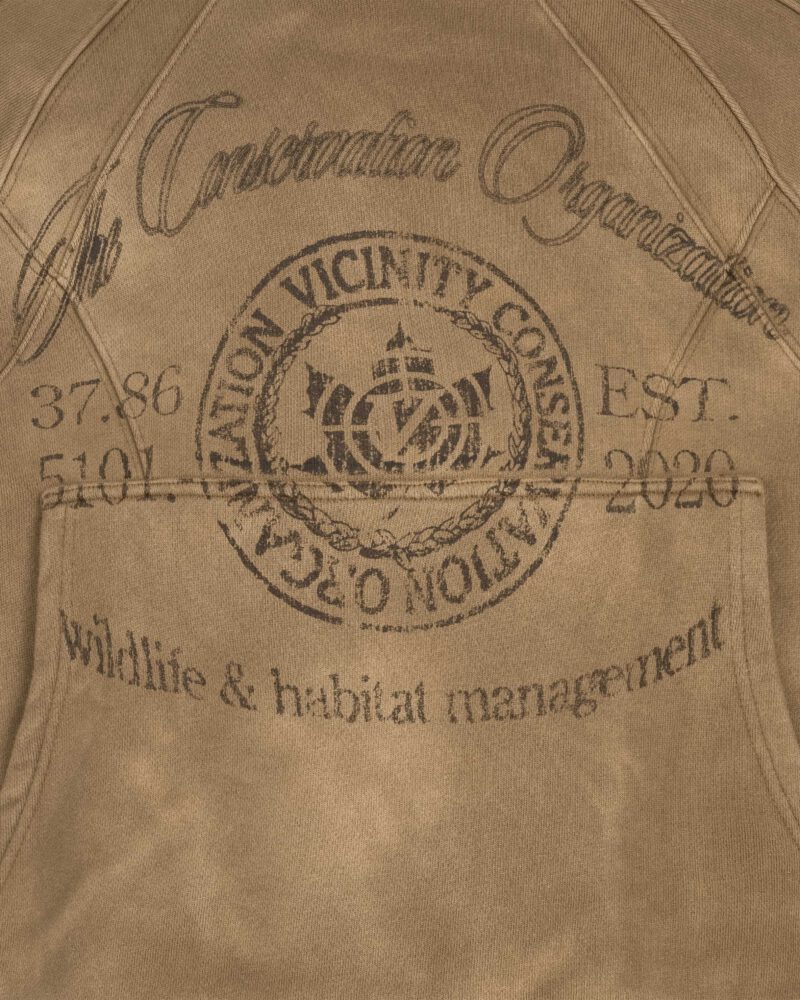 beige-hoodie-detail.jpg beige-hoodie-detail.jpg