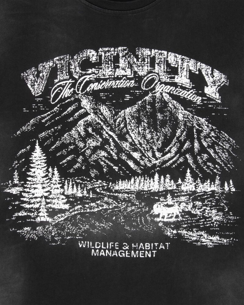 black-t-shirt-02-detail.jpg black-t-shirt-02-detail.jpg