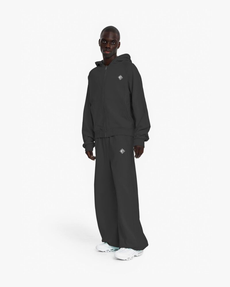 pose2_41f9f0e3-536a-43b6-92a4-1612568dfe4b.jpg pose2_41f9f0e3-536a-43b6-92a4-1612568dfe4b.jpg