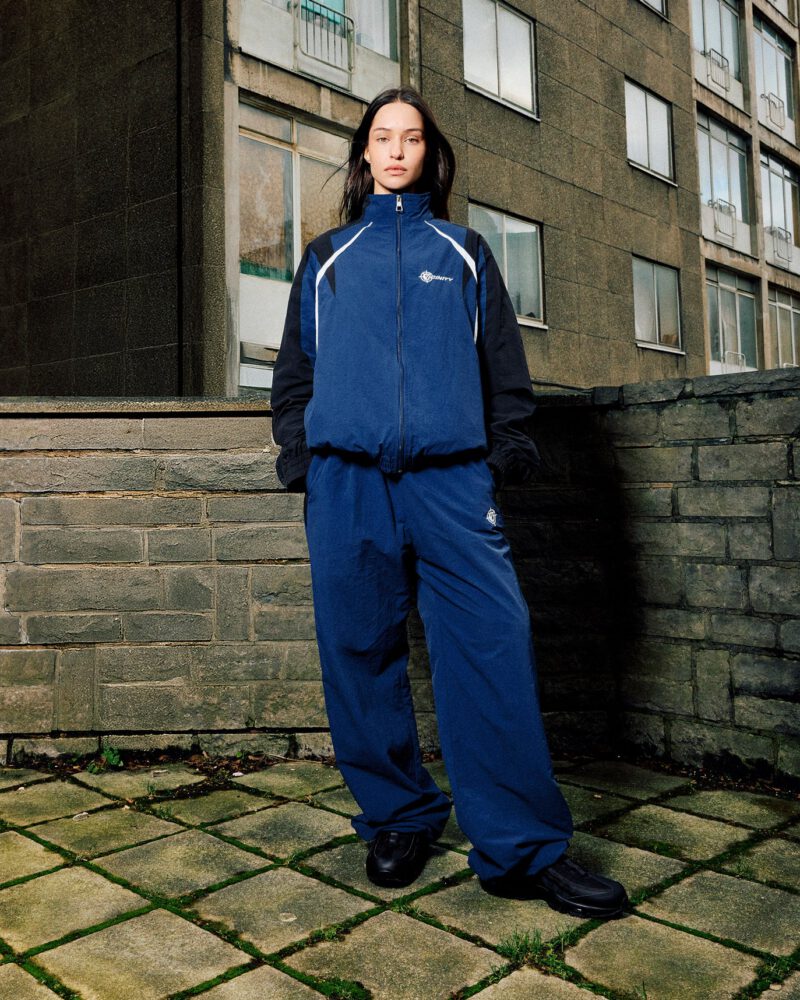 track-v2-blue2_c0a46a6a-653a-4a6e-8634-fddf7e3234e1.jpg track-v2-blue2_c0a46a6a-653a-4a6e-8634-fddf7e3234e1.jpg