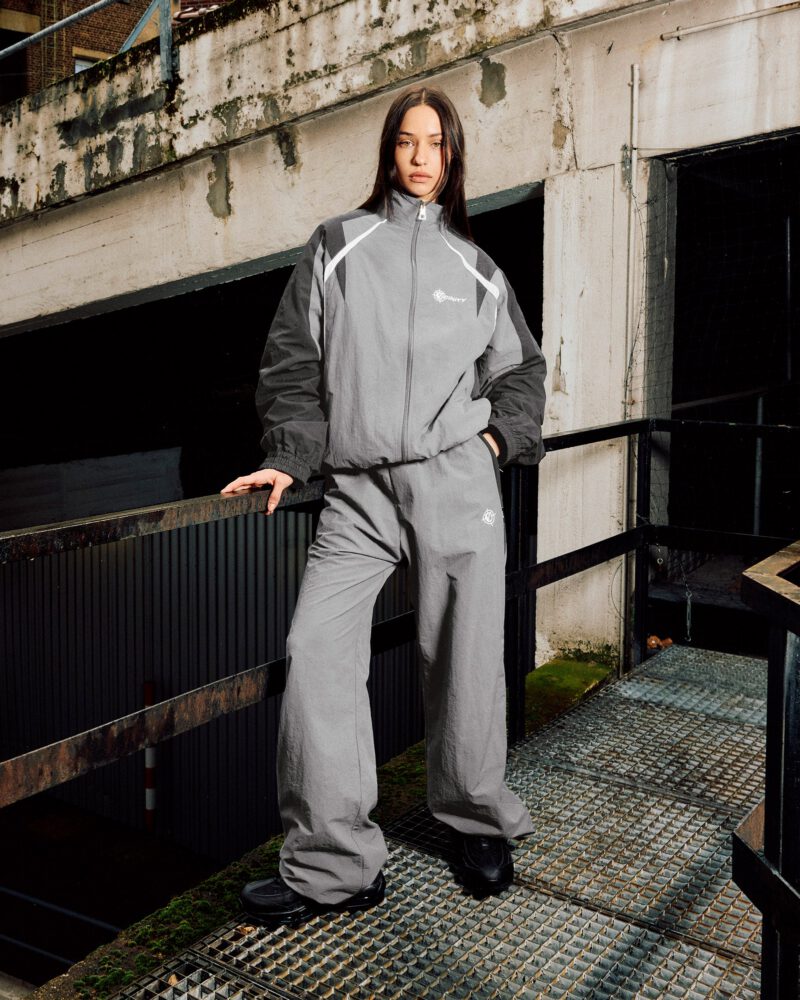 track-v2-grey2.jpg track-v2-grey2.jpg