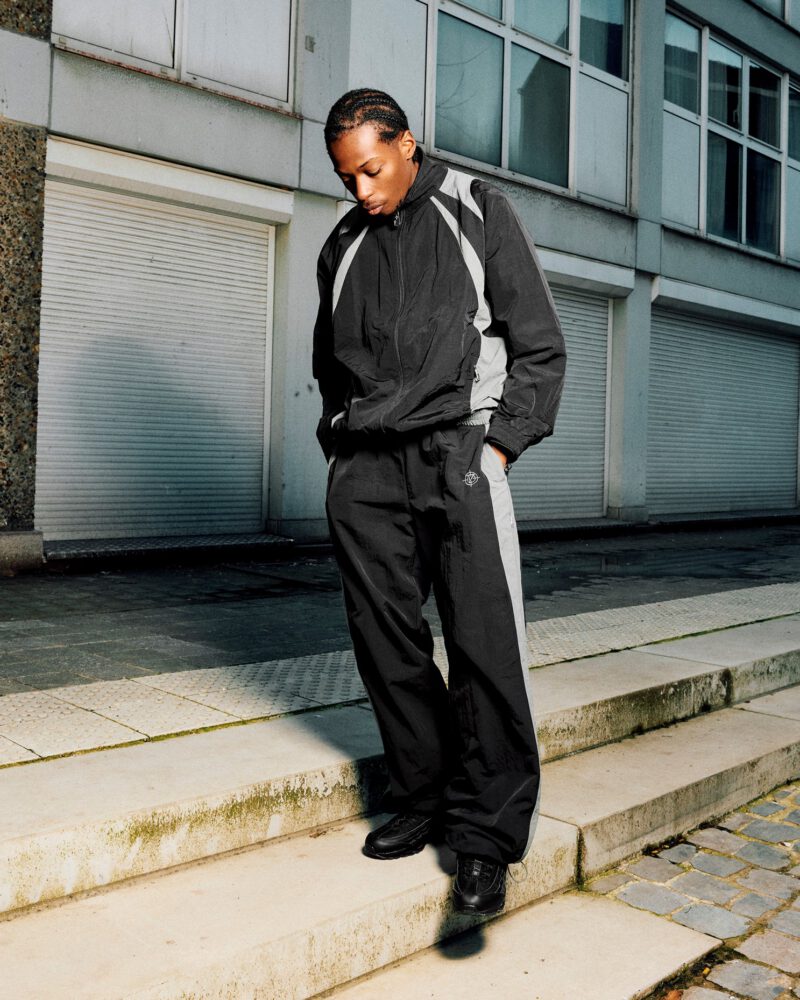 track-v3-black2.jpg track-v3-black2.jpg